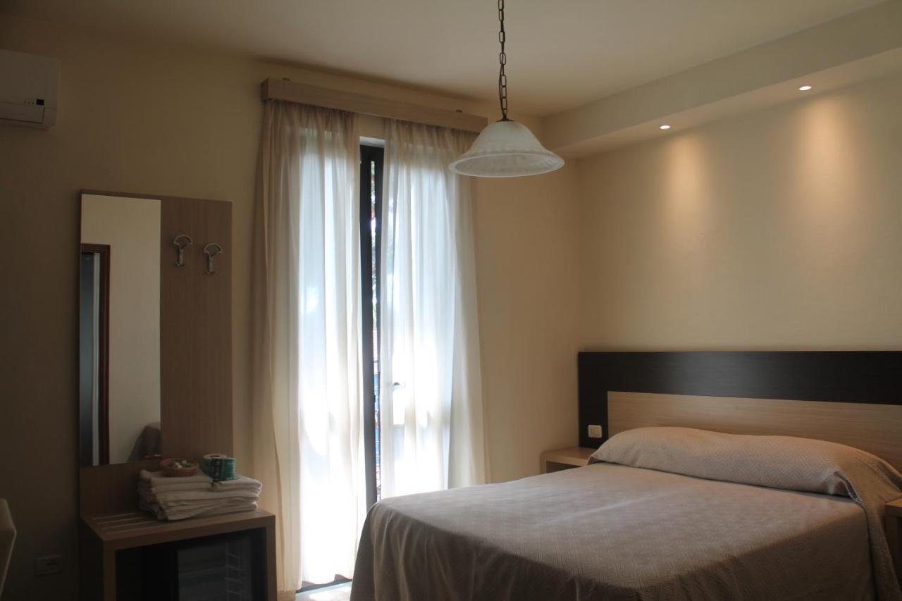 Virginia Hotel Marina di Massa